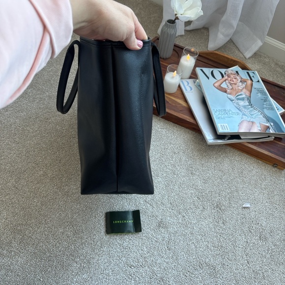 Longchamp Le Pilage Elegant Black Leather Tote Bag. Excellent condition. - Picture 11 of 15